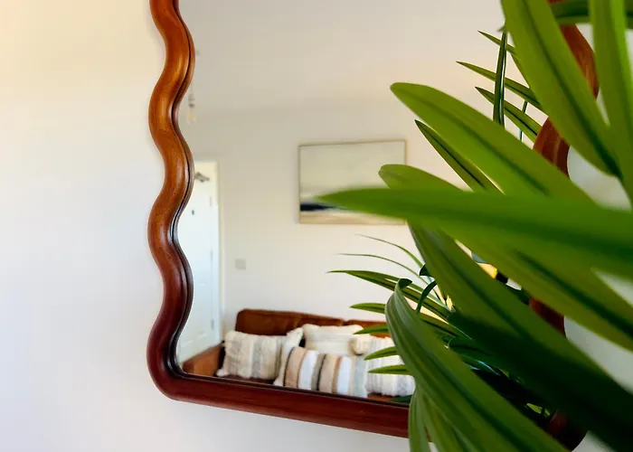 3 Bedroom Semi Detached House With Parking Σπίτι διακοπών *