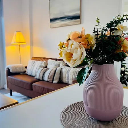 Brand New 3 Bedroom House With Parking *