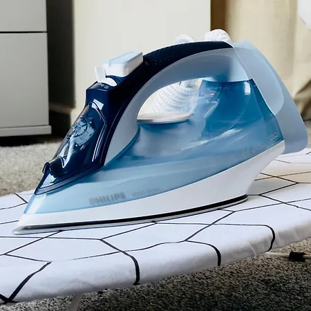 Brand New 3 Bedroom House With Parking ブリストル