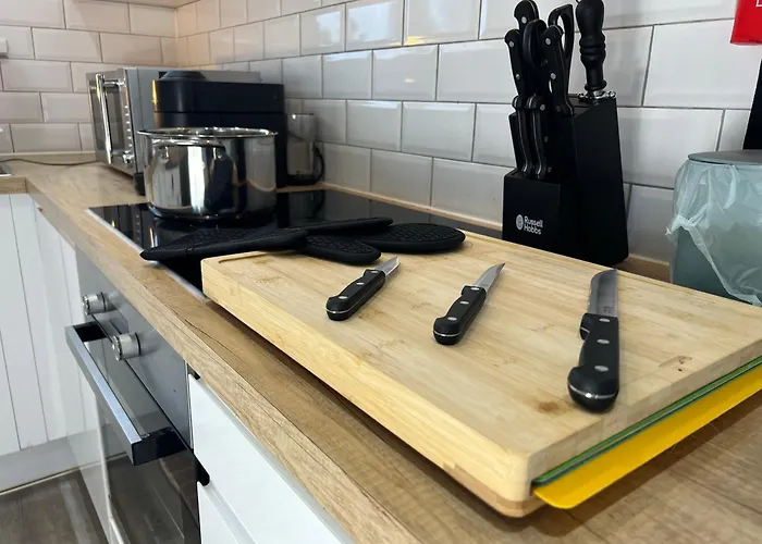 Brand New 3 Bedroom House With Parking Bristol