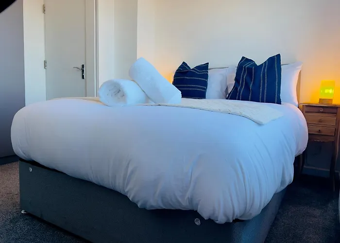 Brand New 3 Bedroom House With Parking 別荘 *